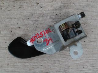 bontott MITSUBISHI CARISMA Bal hátsó Belső Kilincs