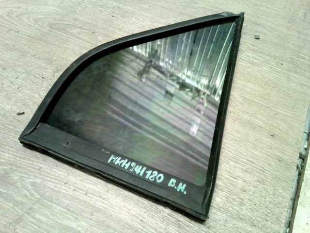 bontott MITSUBISHI CARISMA Bal hátsó Fixüveg (Ajtóban)