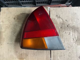 bontott MITSUBISHI CARISMA Bal Hátsó Lámpa