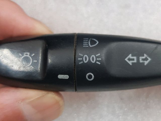 bontott MITSUBISHI CARISMA Bal Kormánykapcsoló Irányjelző