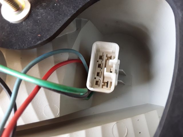 bontott MITSUBISHI CARISMA Bal Külső Hátsó Lámpa