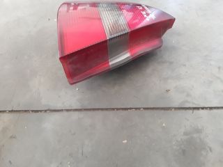 bontott MITSUBISHI CARISMA Bal Külső Hátsó Lámpa