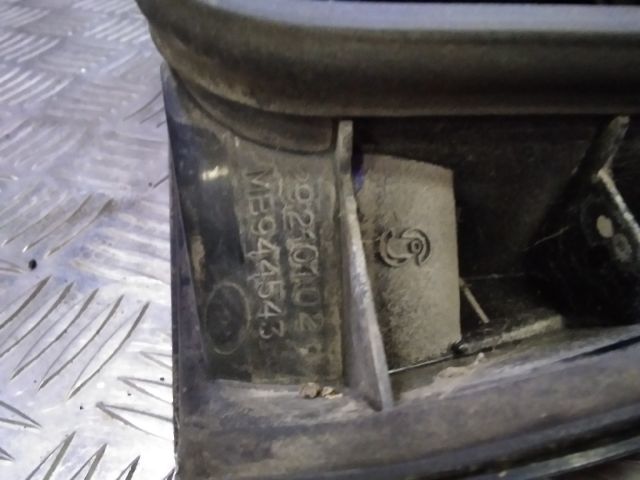 bontott MITSUBISHI CARISMA Bal Külső Hátsó Lámpa