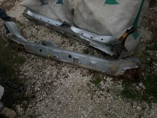 bontott MITSUBISHI CARISMA Bal Küszöb