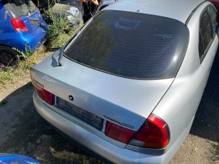 bontott MITSUBISHI CARISMA Csomagtérajtó (Üres lemez)