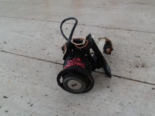 bontott MITSUBISHI CARISMA Csomagtérajtó Zárbetét