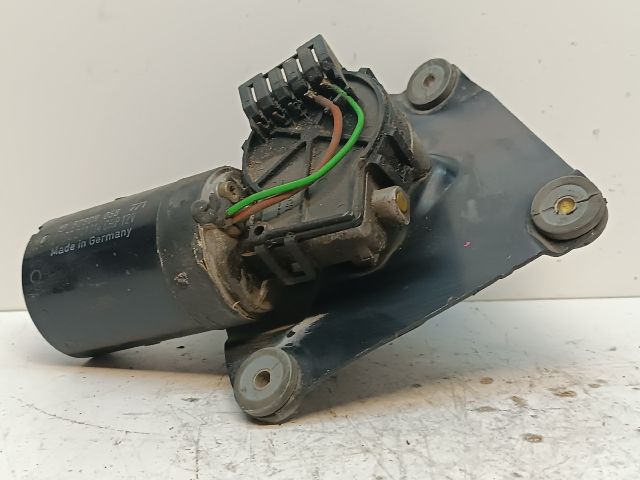 bontott MITSUBISHI CARISMA Első Ablaktörlő Motor