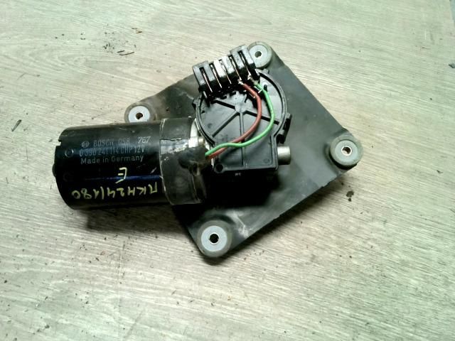 bontott MITSUBISHI CARISMA Első Ablaktörlő Motor