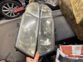 bontott MITSUBISHI CARISMA Fényszóró Pár