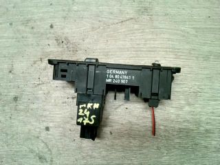 bontott MITSUBISHI CARISMA Fényszórómagasság Állító Kapcsoló