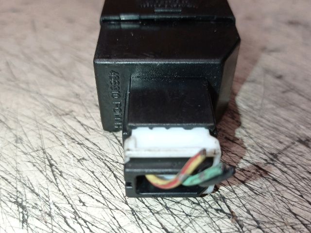 bontott MITSUBISHI CARISMA Fényszórómagasság Állító Kapcsoló