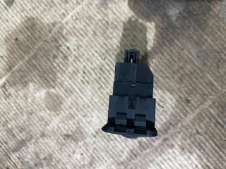 bontott MITSUBISHI CARISMA Fényszórómagasság Állító Kapcsoló