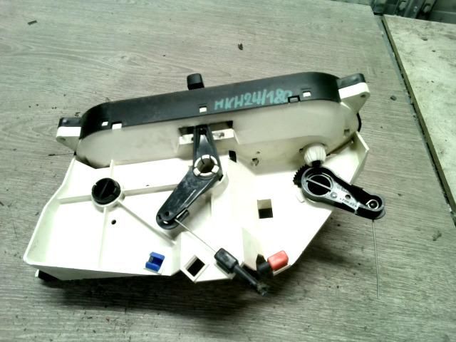 bontott MITSUBISHI CARISMA Fűtéskapcsoló