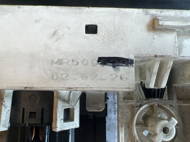 bontott MITSUBISHI CARISMA Fűtéskapcsoló