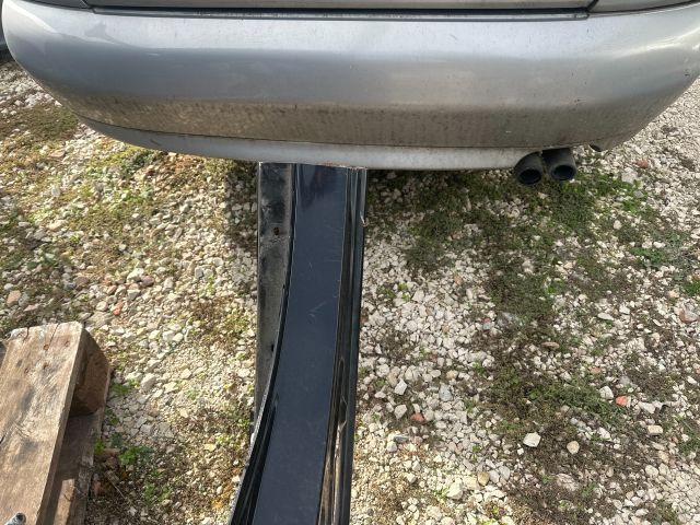 bontott MITSUBISHI CARISMA Hátsó Lökhárító (Üresen)