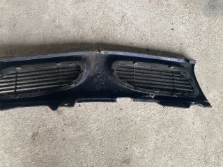 bontott MITSUBISHI CARISMA Hűtőrács