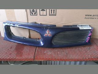 bontott MITSUBISHI CARISMA Hűtőrács