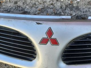 bontott MITSUBISHI CARISMA Hűtőrács