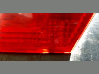 bontott MITSUBISHI CARISMA Jobb Belső Hátsó Lámpa