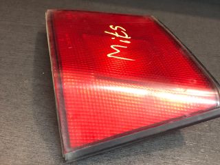 bontott MITSUBISHI CARISMA Jobb Belső Hátsó Lámpa