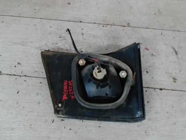 bontott MITSUBISHI CARISMA Jobb Belső Hátsó Lámpa