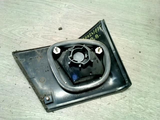 bontott MITSUBISHI CARISMA Jobb Belső Hátsó Lámpa