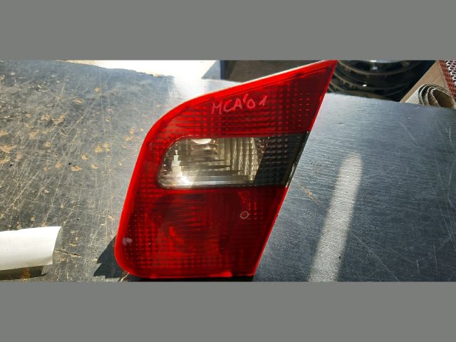 bontott MITSUBISHI CARISMA Jobb Belső Hátsó Lámpa