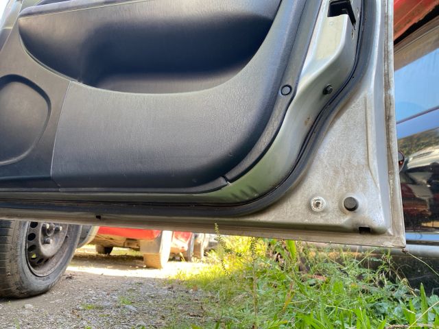 bontott MITSUBISHI CARISMA Jobb első Ajtó (Üres lemez)