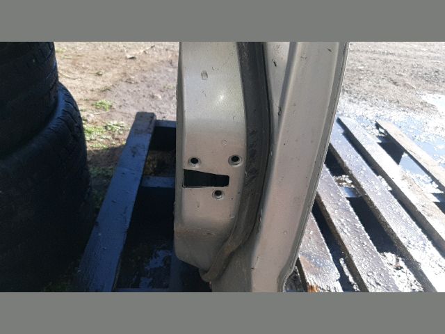 bontott MITSUBISHI CARISMA Jobb első Ajtó (Üres lemez)