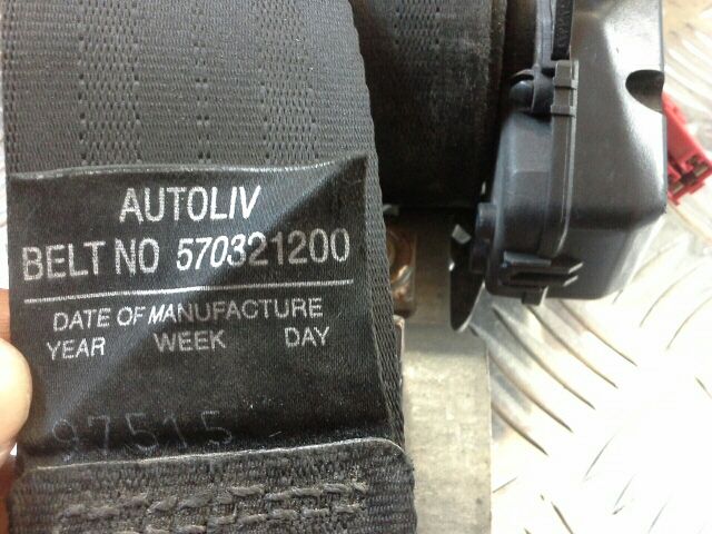 bontott MITSUBISHI CARISMA Jobb első Biztonsági Öv