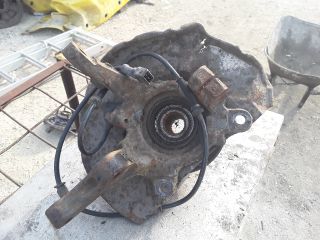 bontott MITSUBISHI CARISMA Jobb első Csonkállvány Kerékaggyal