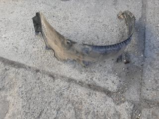 bontott MITSUBISHI CARISMA Jobb első Dobbetét (Kerékjárati, Műanyag)