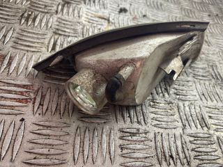 bontott MITSUBISHI CARISMA Jobb első Irányjelző