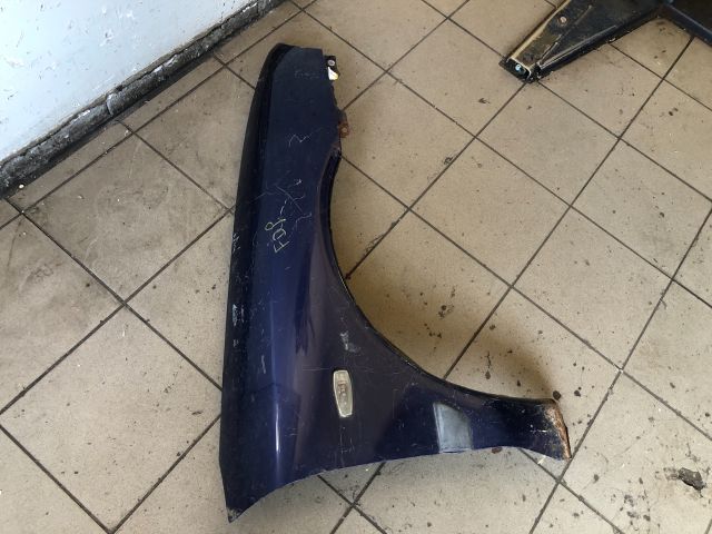 bontott MITSUBISHI CARISMA Jobb első Sárvédő