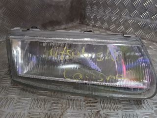 bontott MITSUBISHI CARISMA Jobb Fényszóró