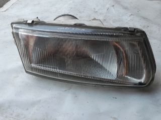bontott MITSUBISHI CARISMA Jobb Fényszóró