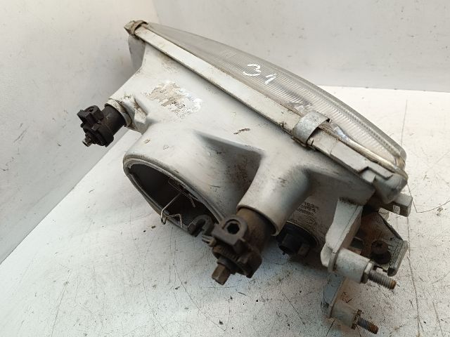 bontott MITSUBISHI CARISMA Jobb Fényszóró