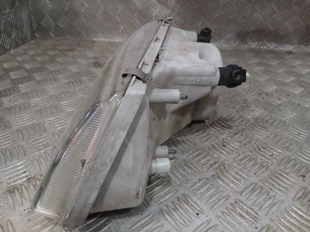 bontott MITSUBISHI CARISMA Jobb Fényszóró