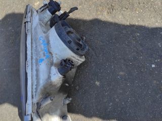 bontott MITSUBISHI CARISMA Jobb Fényszóró