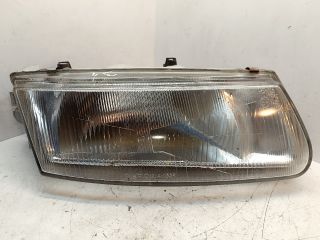 bontott MITSUBISHI CARISMA Jobb Fényszóró