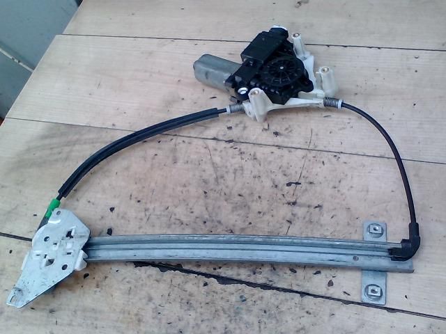 bontott MITSUBISHI CARISMA Jobb hátsó Ablakemelő Szerkezet (Elektromos)