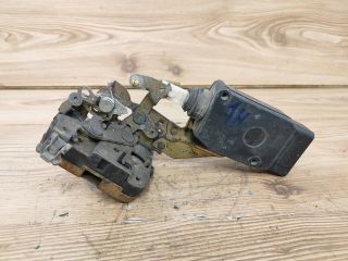 bontott MITSUBISHI CARISMA Jobb hátsó Ajtózár