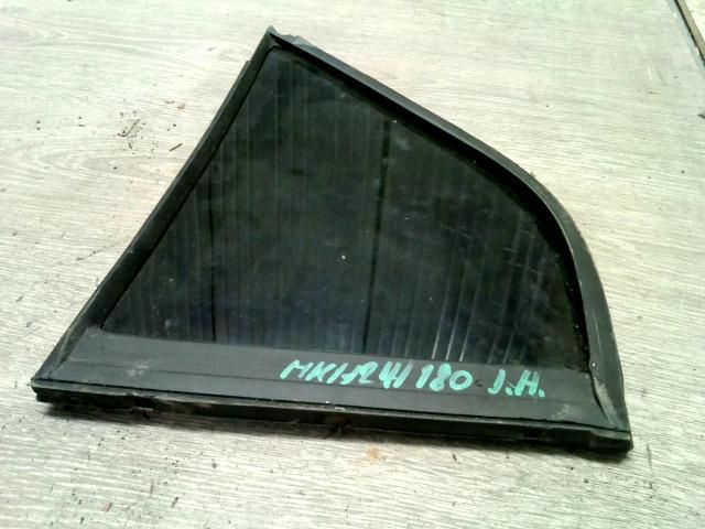 bontott MITSUBISHI CARISMA Jobb hátsó Fixüveg (Ajtóban)