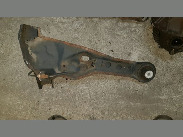 bontott MITSUBISHI CARISMA Jobb hátsó Hosszlengőkar