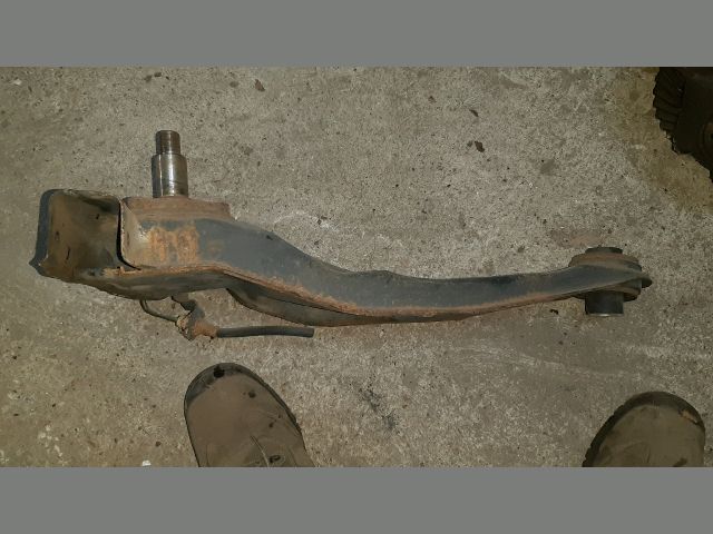 bontott MITSUBISHI CARISMA Jobb hátsó Hosszlengőkar