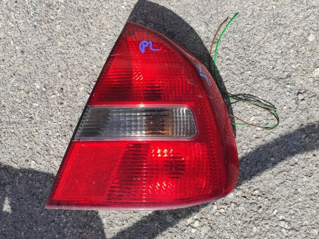 bontott MITSUBISHI CARISMA Jobb Hátsó Lámpa