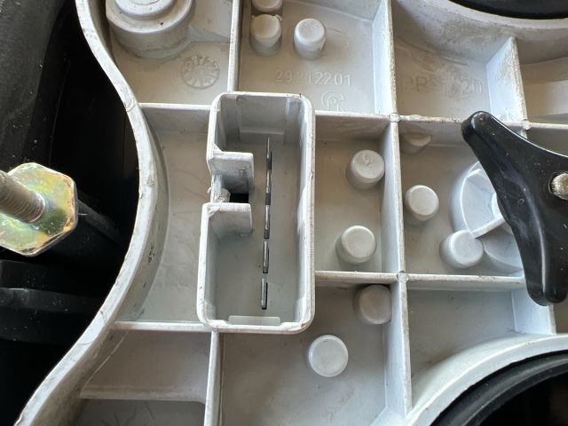 bontott MITSUBISHI CARISMA Jobb Hátsó Lámpa