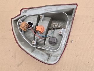 bontott MITSUBISHI CARISMA Jobb Hátsó Lámpa