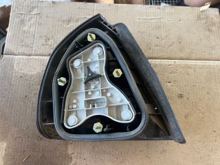 bontott MITSUBISHI CARISMA Jobb Hátsó Lámpa