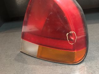 bontott MITSUBISHI CARISMA Jobb Külső Hátsó Lámpa